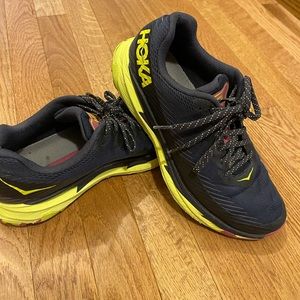 Hoka Torrent
